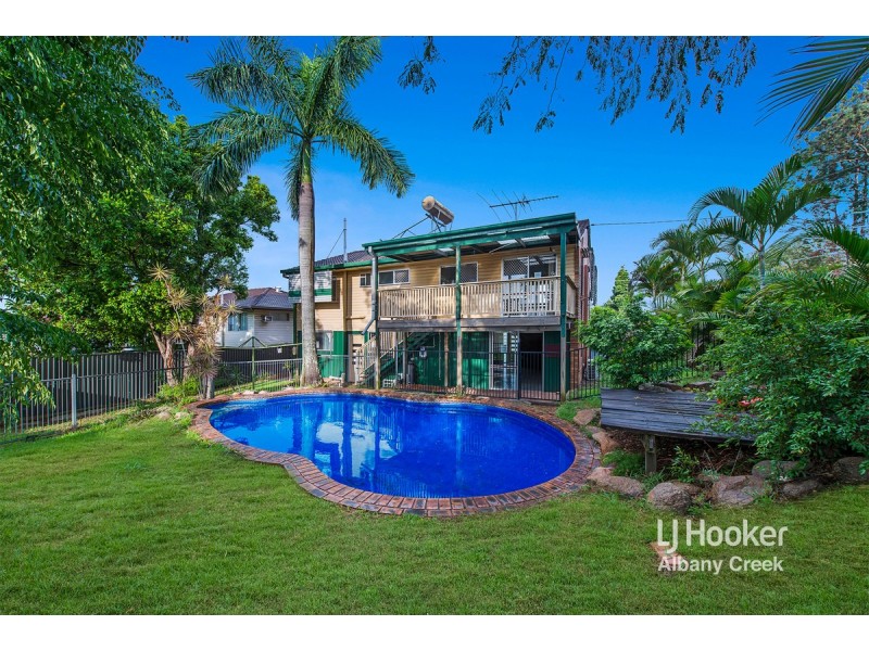 1 Du Kamp Street, Albany Creek QLD 4035