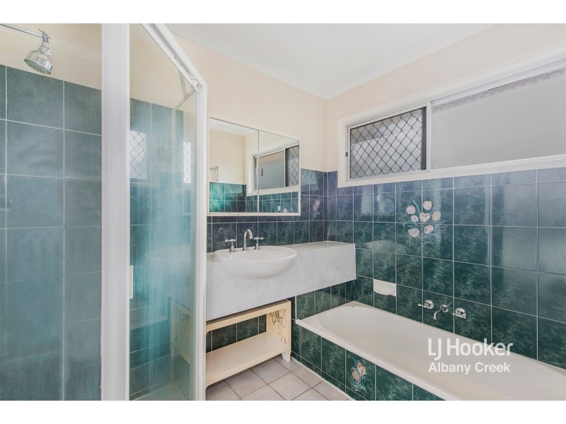 1 Du Kamp Street, Albany Creek QLD 4035