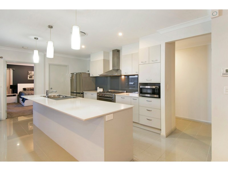 43 Kidston Crescent, Warner QLD 4500