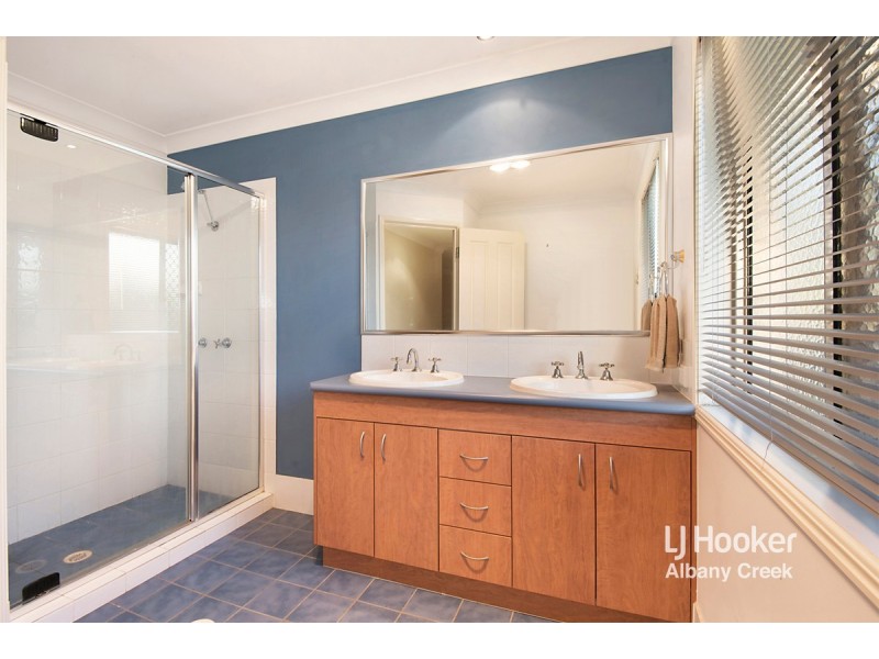 20 Valencia Court, Eatons Hill QLD 4037