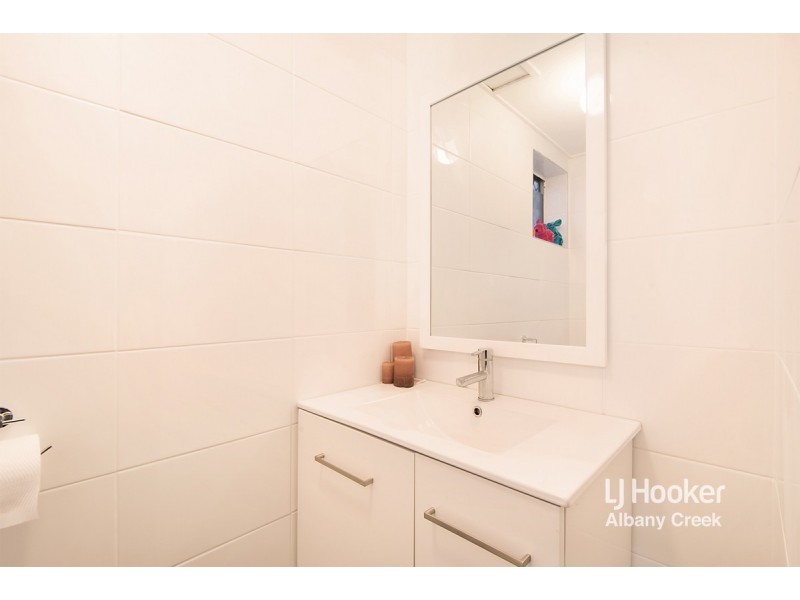 28 Bevlin Court, Albany Creek QLD 4035