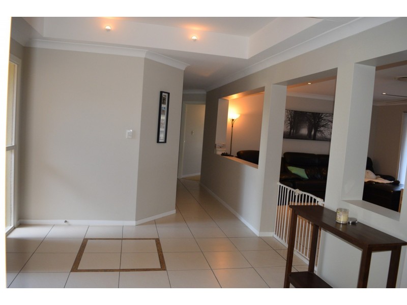 33 Bayberry Crescent, Warner QLD 4500