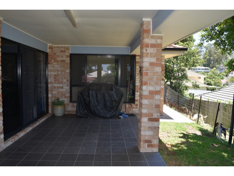 7 Emanual Court, Eatons Hill QLD 4037