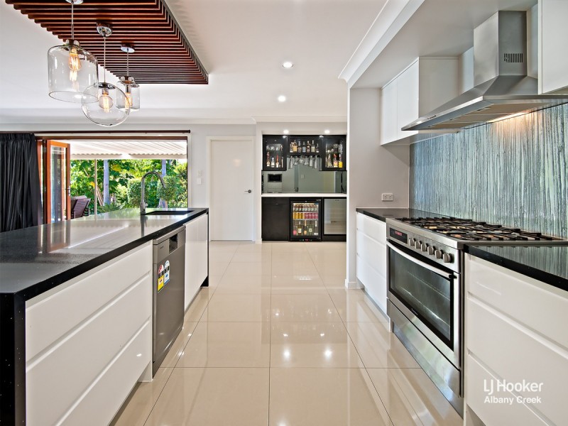 9 Parakeet Court, Warner QLD 4500