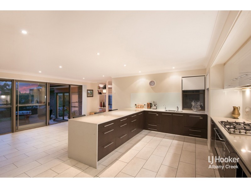 64 Collins Road, Everton Hills QLD 4053