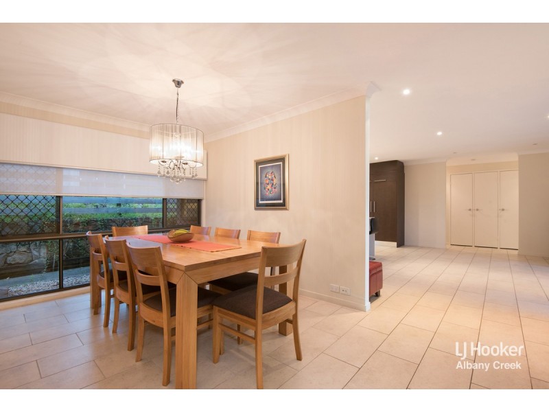 64 Collins Road, Everton Hills QLD 4053