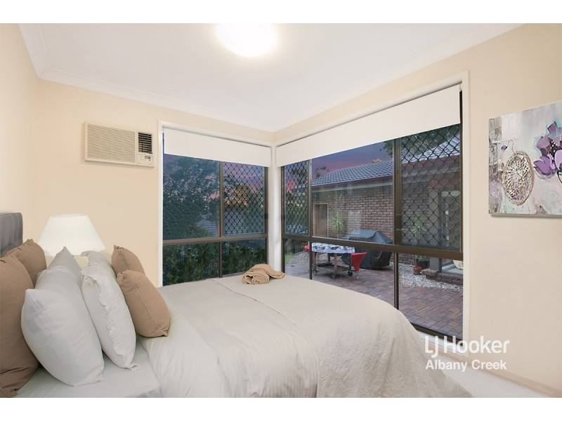 64 Collins Road, Everton Hills QLD 4053