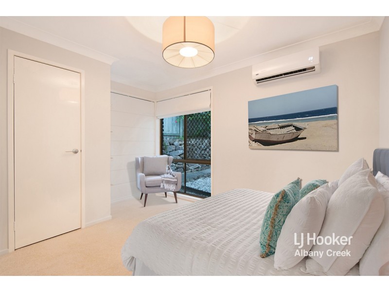 64 Collins Road, Everton Hills QLD 4053