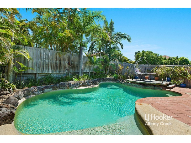 9 Silvereye Crescent, Albany Creek QLD 4035