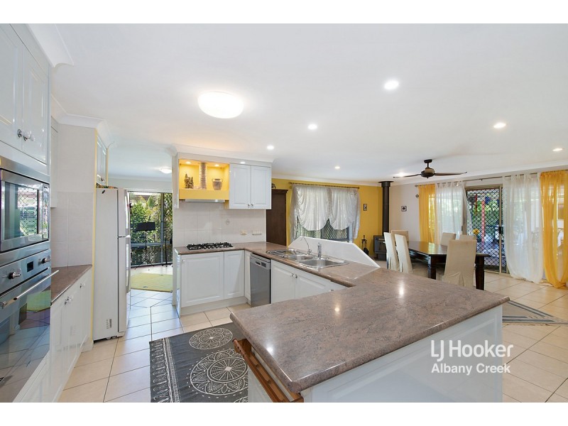 9 Silvereye Crescent, Albany Creek QLD 4035