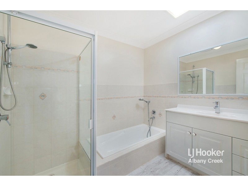 9 Silvereye Crescent, Albany Creek QLD 4035