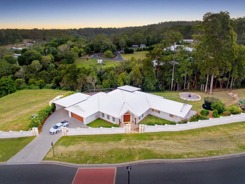 Bunya QLD 4055