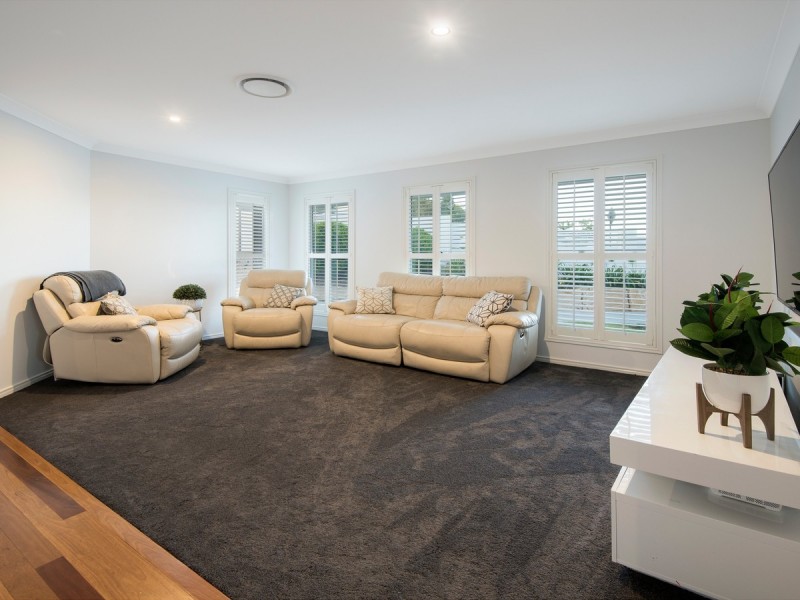 Bunya QLD 4055