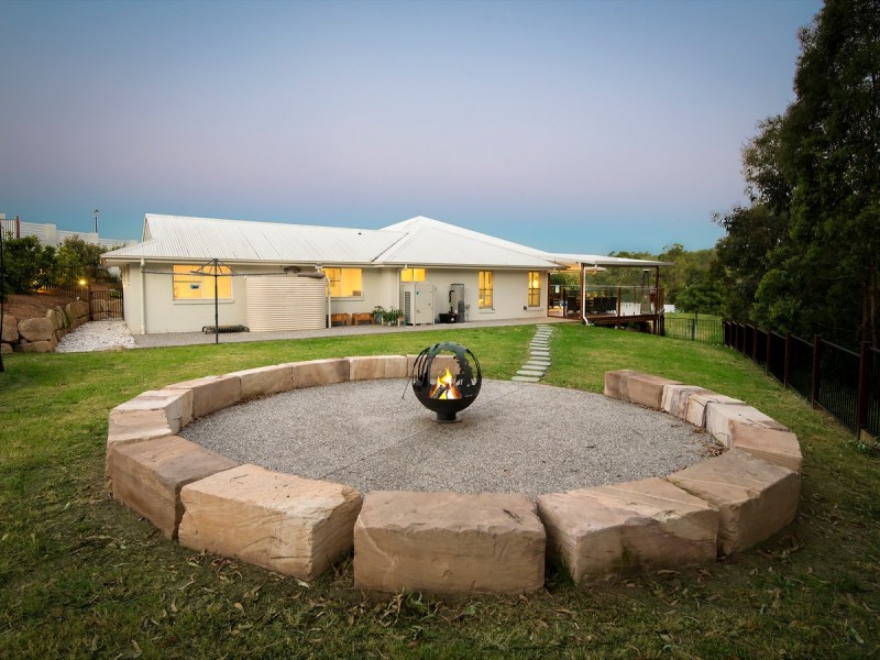 Bunya QLD 4055