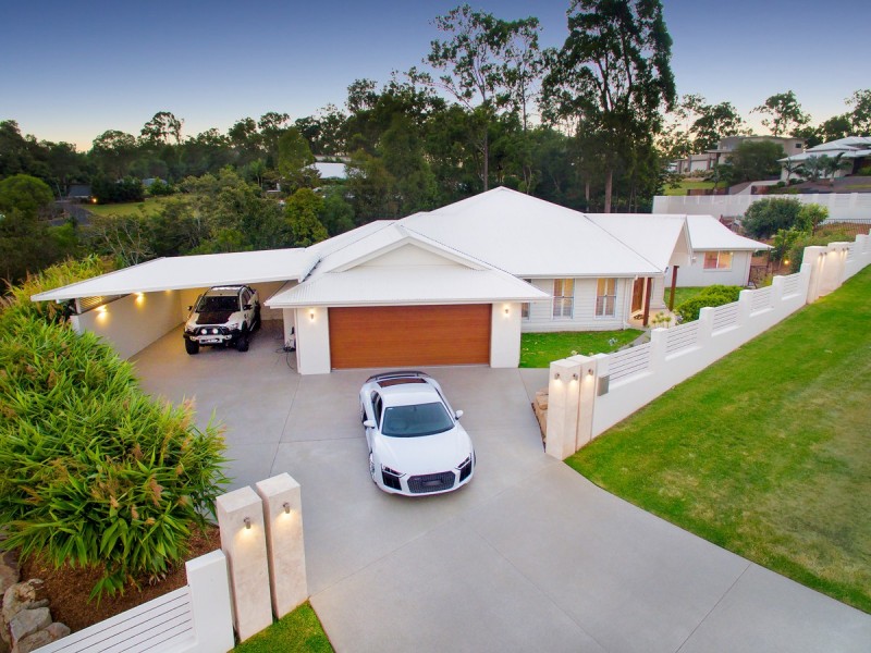Bunya QLD 4055