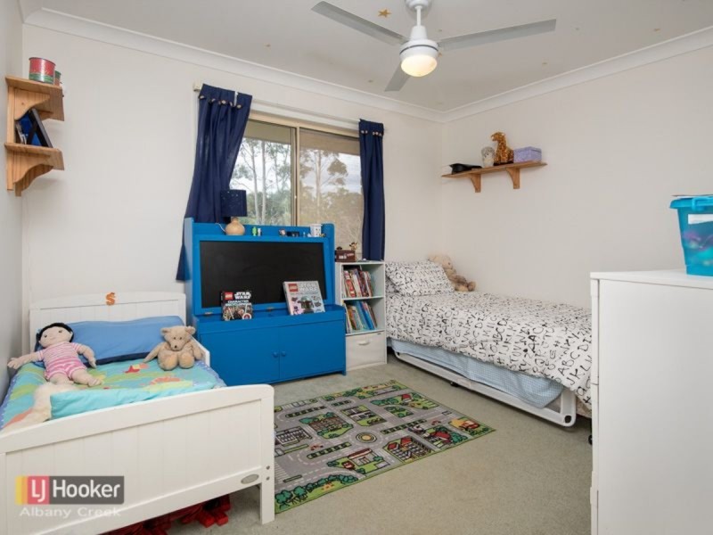 11 Atoll Crescent, Eatons Hill QLD 4037
