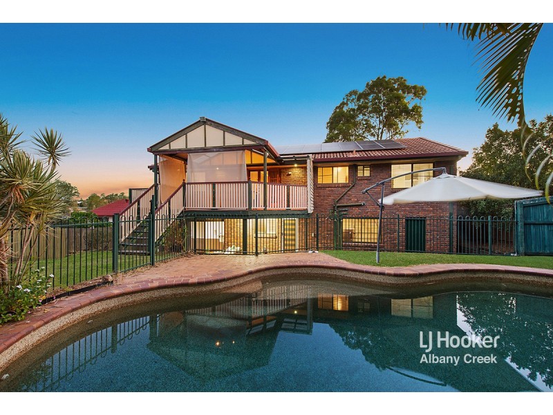 12 Daniel Drive, Albany Creek QLD 4035