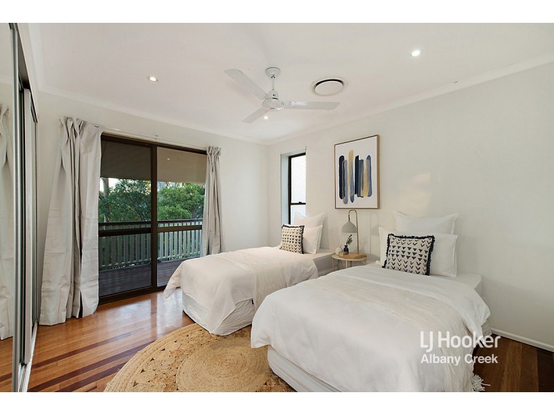 12 Daniel Drive, Albany Creek QLD 4035