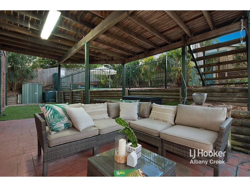 12 Daniel Drive, Albany Creek QLD 4035