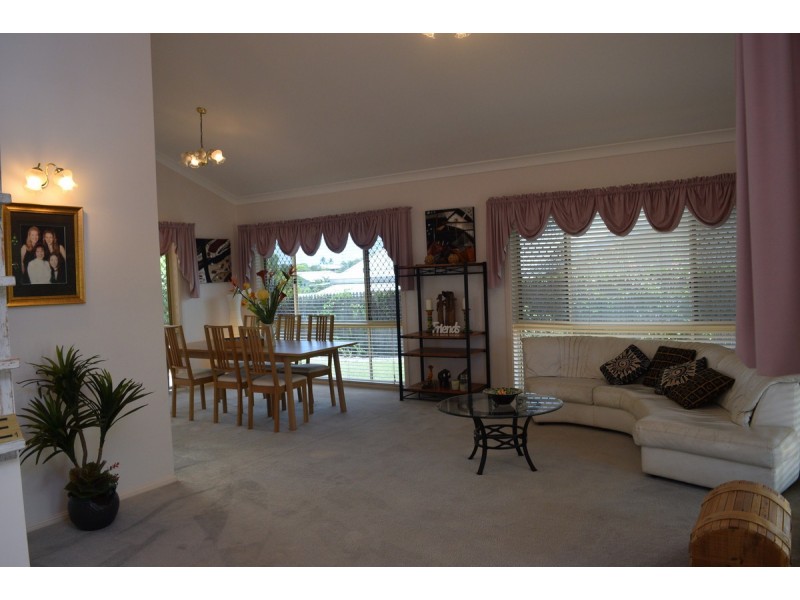 36 Daniel Drive, Albany Creek QLD 4035