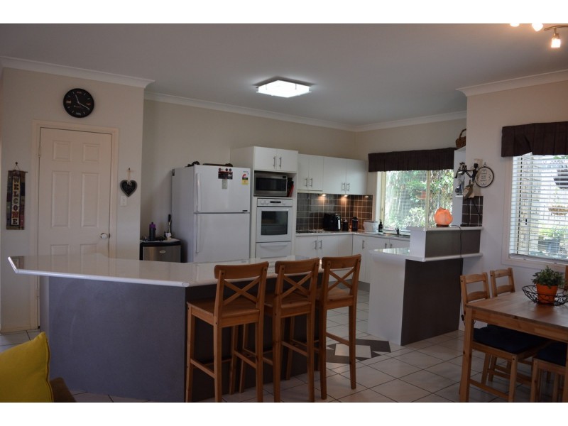 36 Daniel Drive, Albany Creek QLD 4035