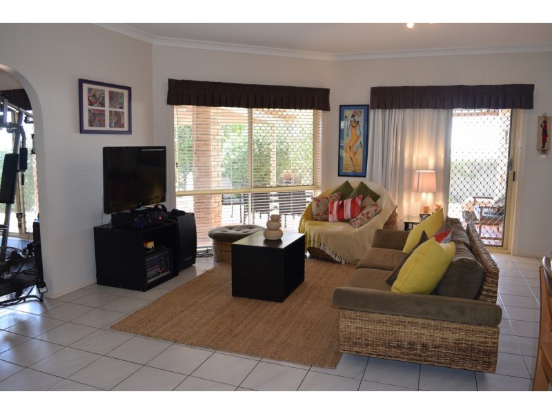 36 Daniel Drive, Albany Creek QLD 4035