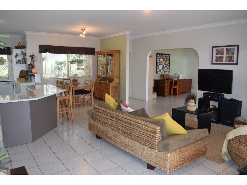 36 Daniel Drive, Albany Creek QLD 4035