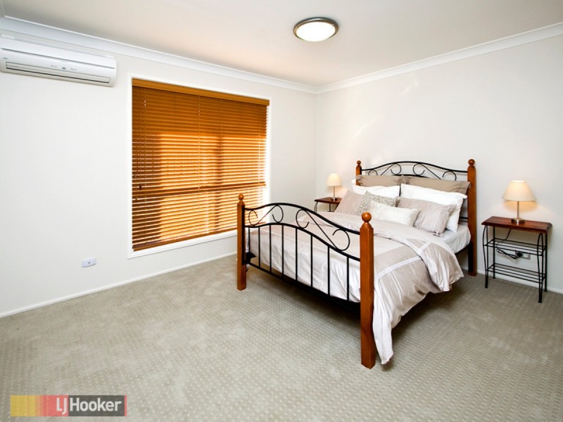 6 Ophelia Crescent, Eatons Hill QLD 4037
