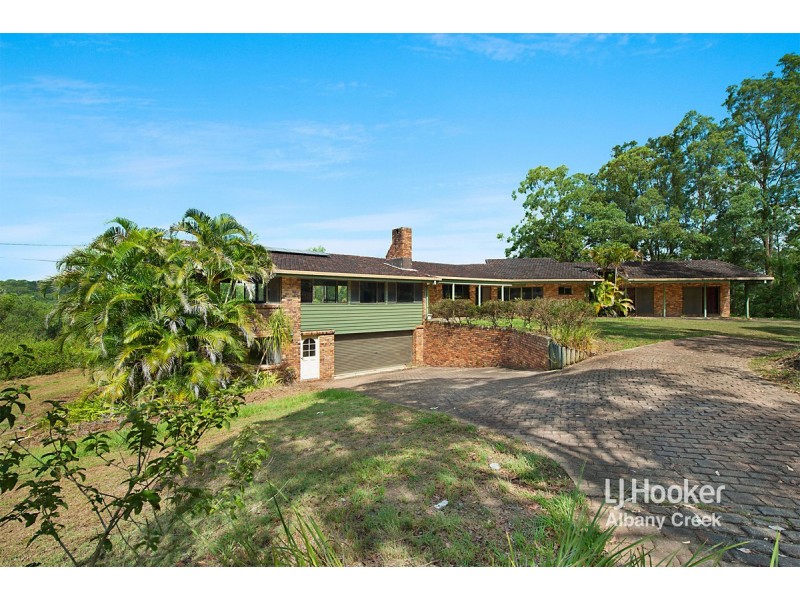 596 Eatons Crossing Road, Clear Mountain QLD 4500