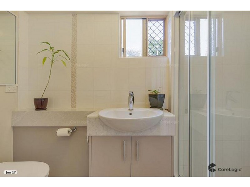 9 Guinness Street, Everton Park QLD 4053