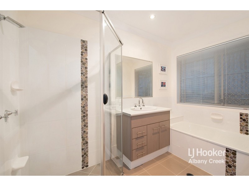 36 Castlewellan Circuit, Warner QLD 4500