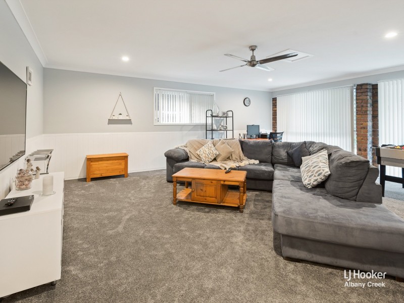 27 Montego Court, Eatons Hill QLD 4037