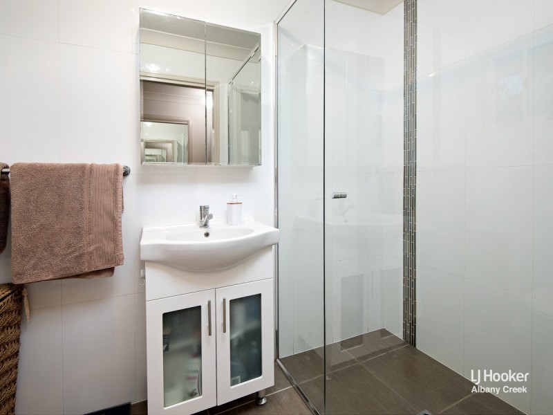 27 Montego Court, Eatons Hill QLD 4037