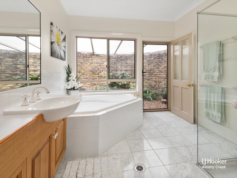 3 St Annes Court, Albany Creek QLD 4035
