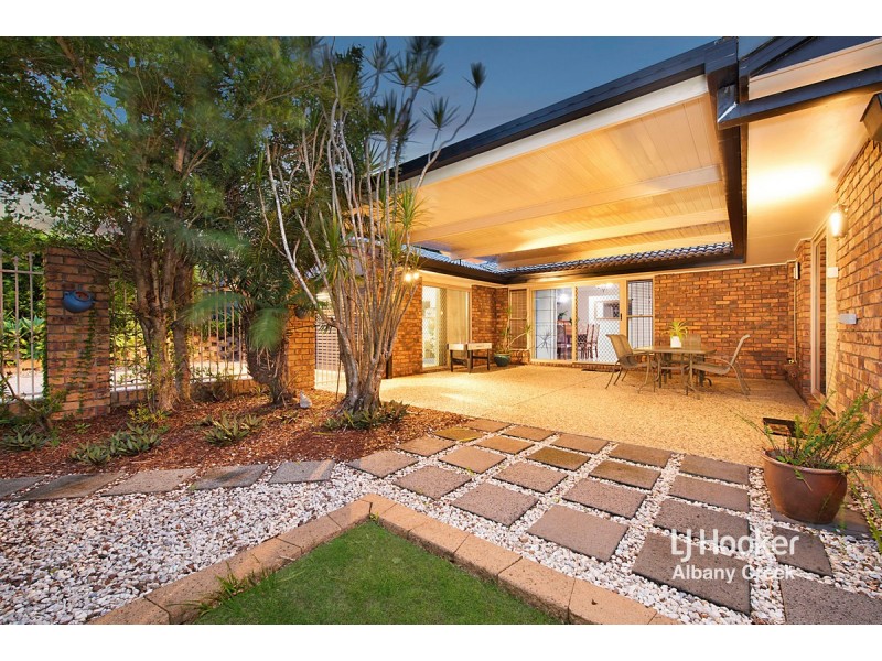 1 Kingfisher Street, Albany Creek QLD 4035