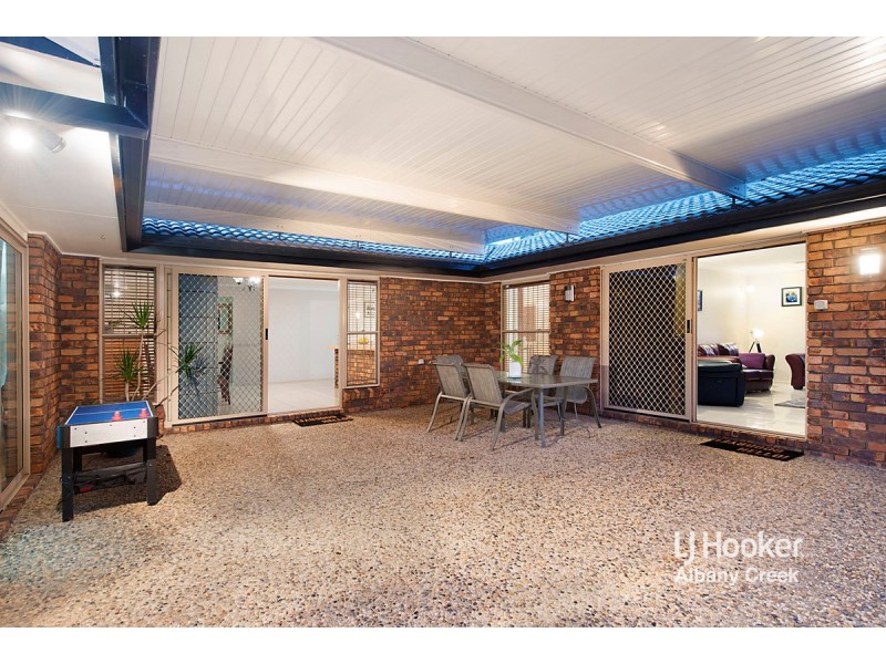 1 Kingfisher Street, Albany Creek QLD 4035