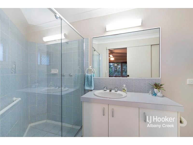 1 Kingfisher Street, Albany Creek QLD 4035