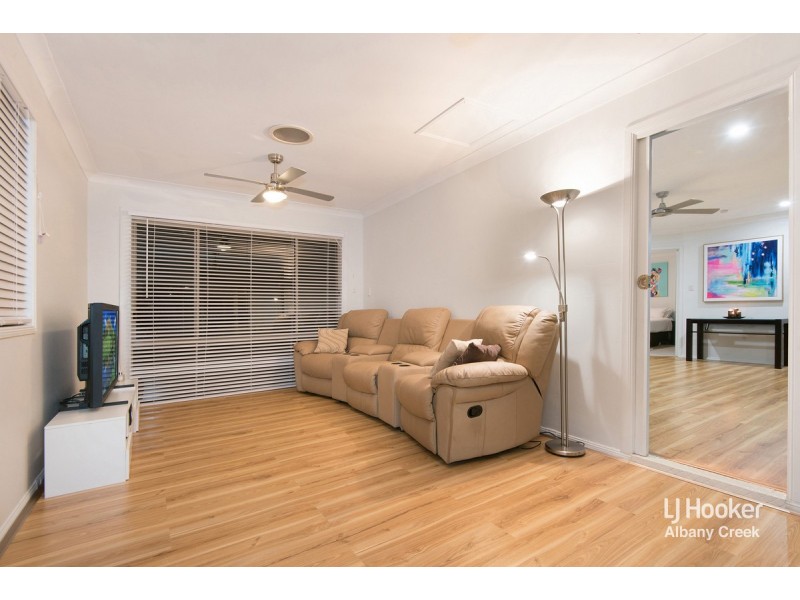 9 Kurrajong Drive, Warner QLD 4500