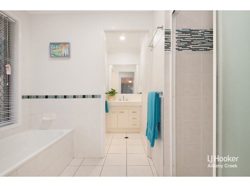 9 Kurrajong Drive, Warner QLD 4500