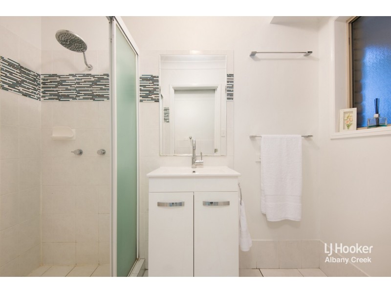 9 Kurrajong Drive, Warner QLD 4500