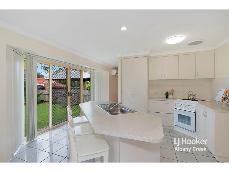 16 Queen Elizabeth Drive, Eatons Hill QLD 4037
