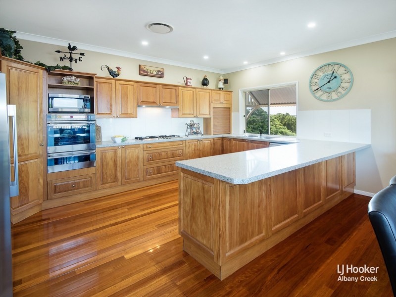 5 Lambertia Court, Albany Creek QLD 4035