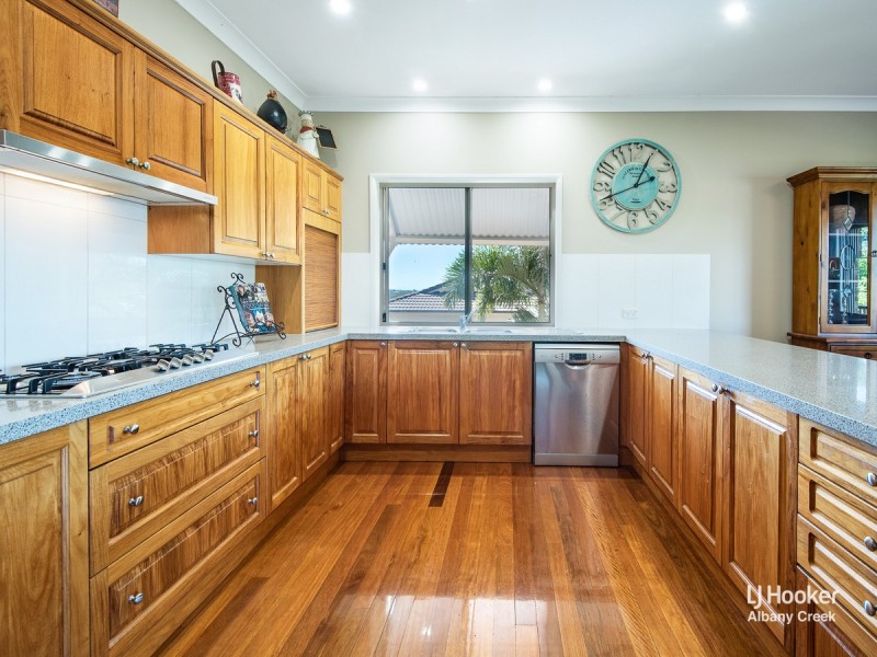 5 Lambertia Court, Albany Creek QLD 4035