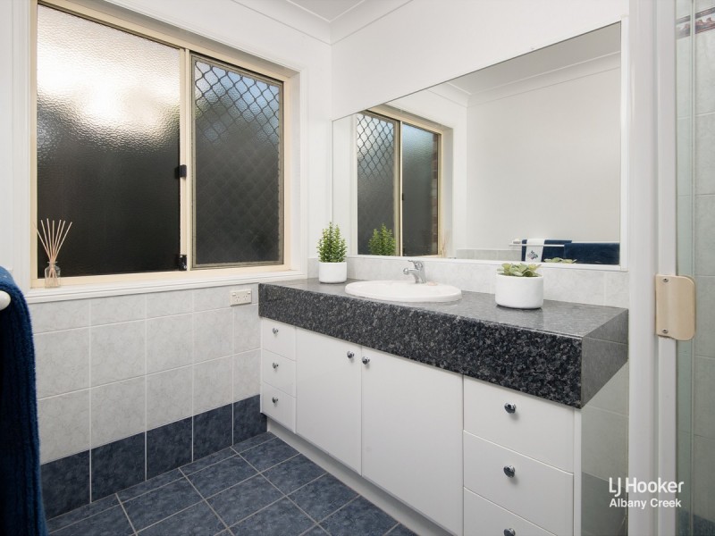 5 Lambertia Court, Albany Creek QLD 4035