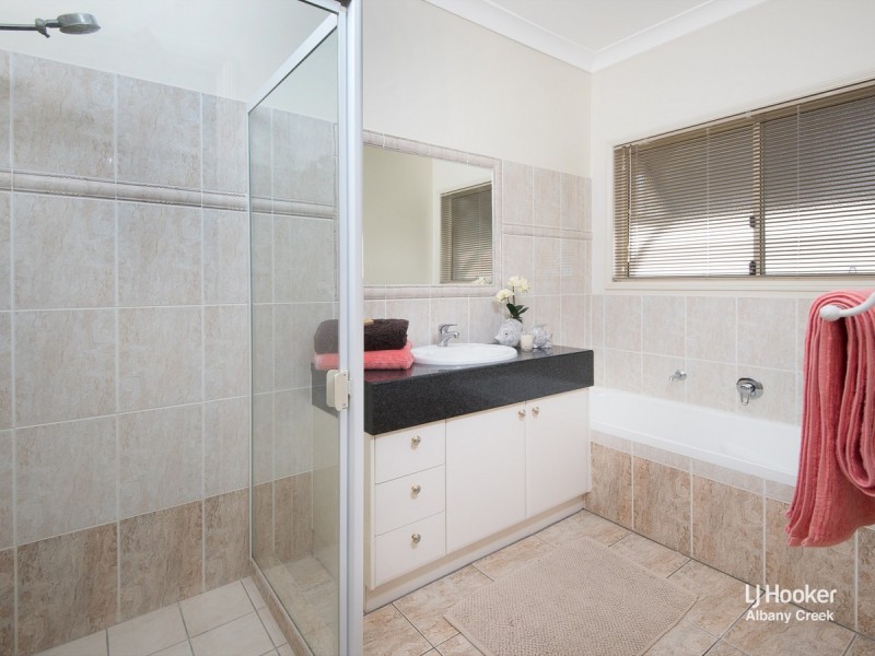 5 Lambertia Court, Albany Creek QLD 4035