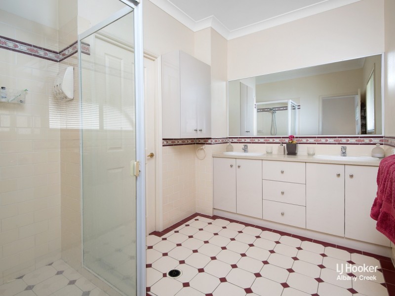 5 Lambertia Court, Albany Creek QLD 4035