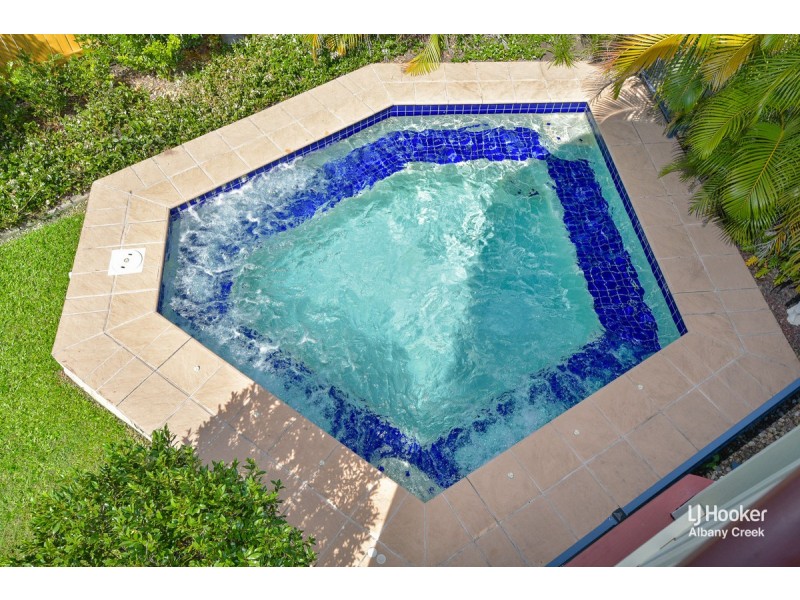 5 Lambertia Court, Albany Creek QLD 4035