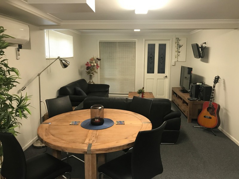 6 Somerset Court, Albany Creek QLD 4035