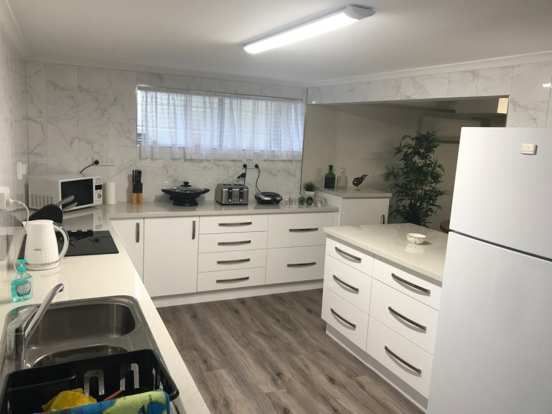 6 Somerset Court, Albany Creek QLD 4035