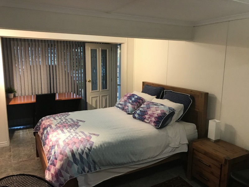 6 Somerset Court, Albany Creek QLD 4035